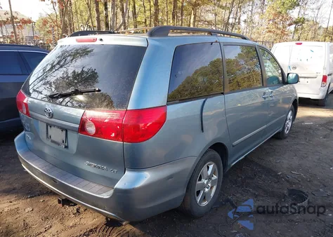 2009 Toyota Sienna Le z USA, uszkodzony, nr VIN 5TDZK23C89S267903